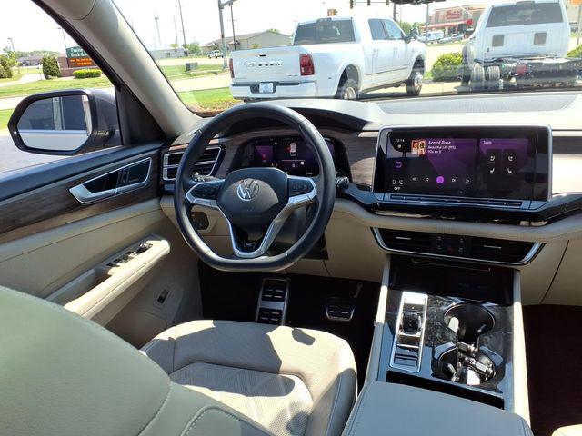 2025 Volkswagen Atlas 2.0T SEL Premium R-Line