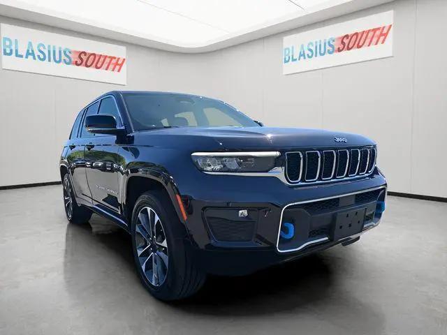 2022 Jeep Grand Cherokee Overland 4x4 for sale in Stratford, CT