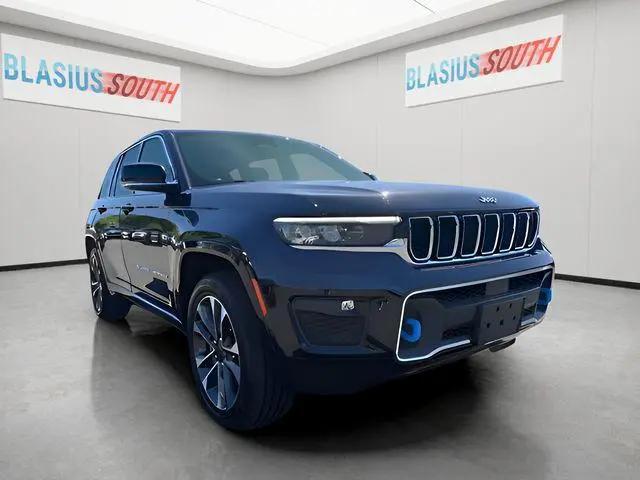2022 Jeep Grand Cherokee Overland 4x4 for sale in Stratford, CT