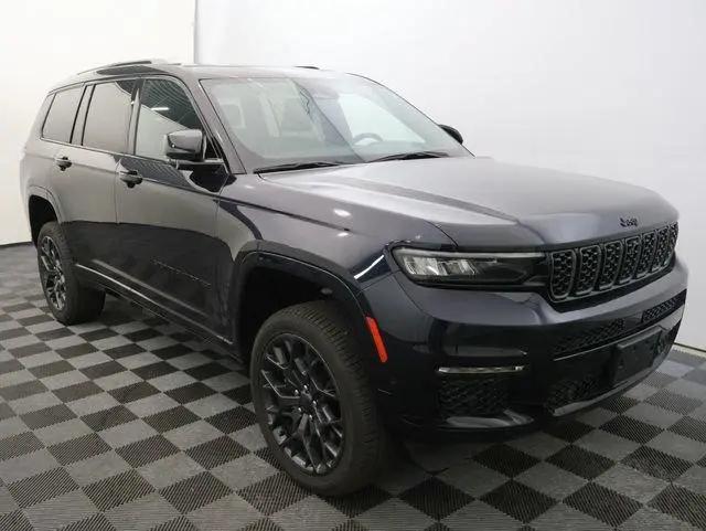 2023 Jeep Grand Cherokee L Summit for sale in Bay City, MI