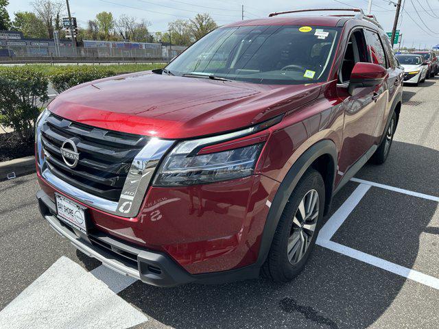 2024 Nissan Pathfinder SL 4WD