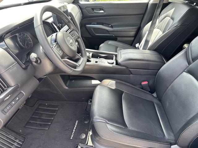 2024 Nissan Pathfinder SL 4WD