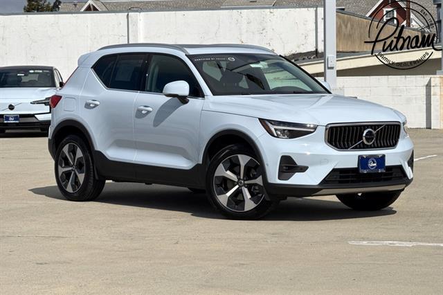 2025 Volvo XC40 B5 Plus Bright Theme for sale in Burlingame, CA