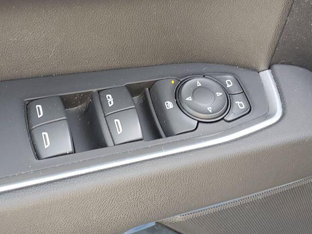 2022 GMC Sierra 1500 4WD Crew Cab Short Box Elevation