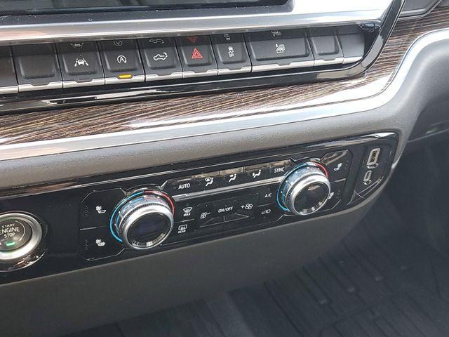2022 GMC Sierra 1500 4WD Crew Cab Short Box Elevation