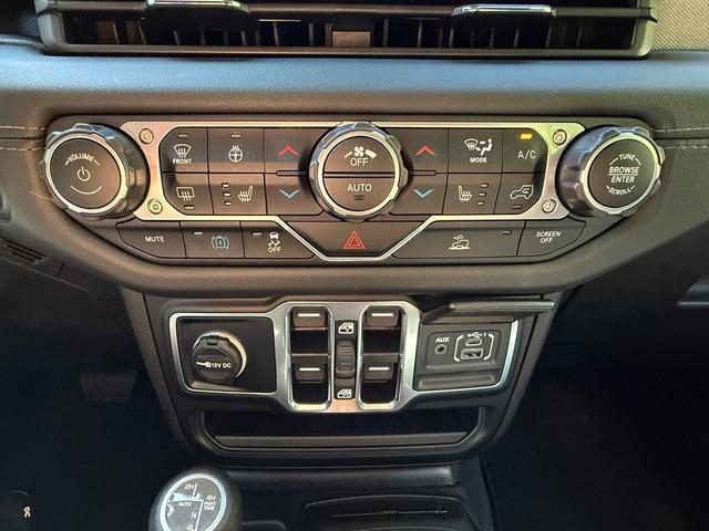 2024 Jeep Wrangler 4xe Sahara 4xe