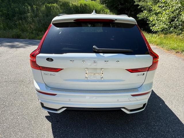 2023 Volvo XC60 B6 Ultimate Dark Theme