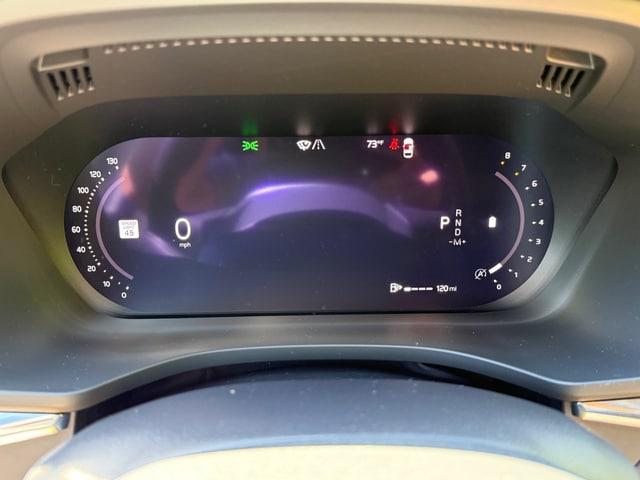 2023 Volvo XC60 B6 Ultimate Dark Theme