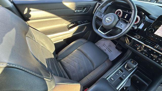 2024 Nissan Pathfinder Platinum FWD
