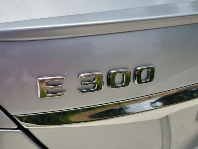 2017 Mercedes-Benz E-CLASS E 300 E 300