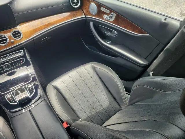 2017 Mercedes-Benz E-CLASS E 300 E 300