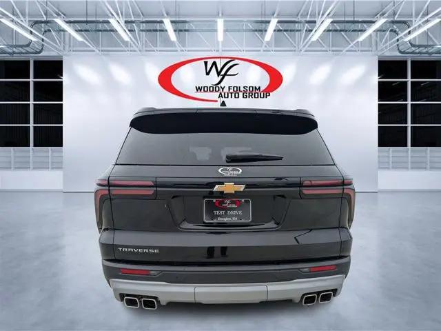 2025 Chevrolet Traverse FWD LT