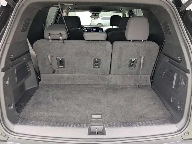 2025 Chevrolet Traverse FWD LT