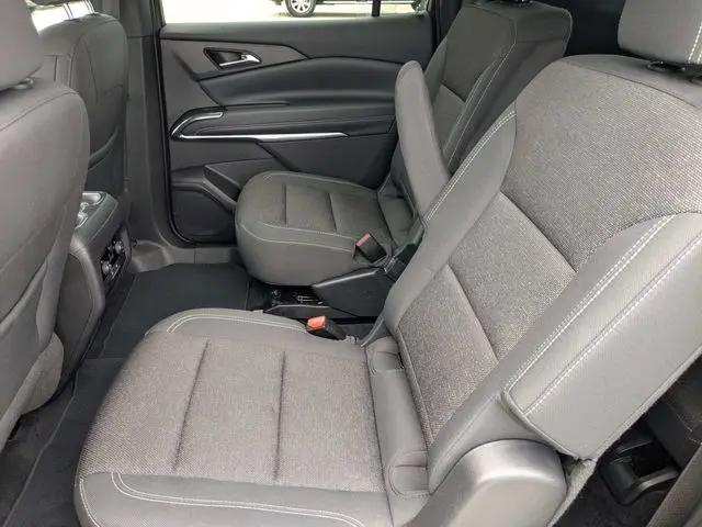 2025 Chevrolet Traverse FWD LT