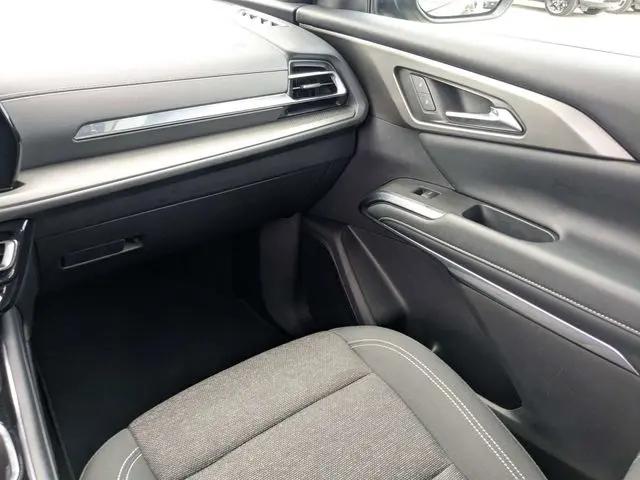 2025 Chevrolet Traverse FWD LT