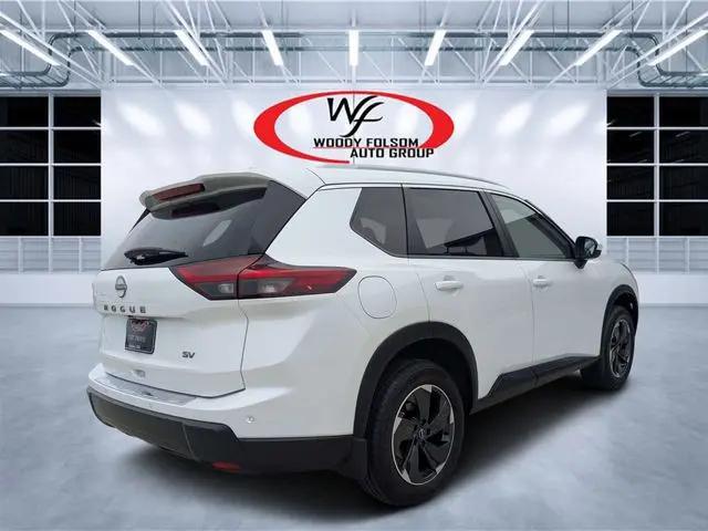 2024 Nissan Rogue SV FWD
