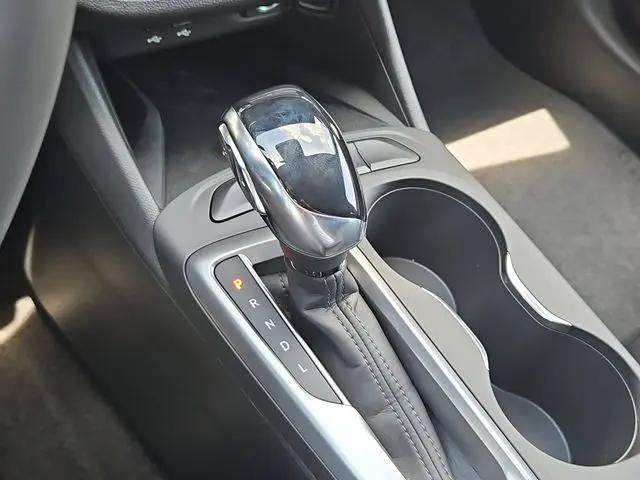 2026 Buick NV Preferred FWD