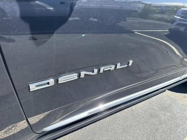 2021 GMC Yukon 4WD Denali