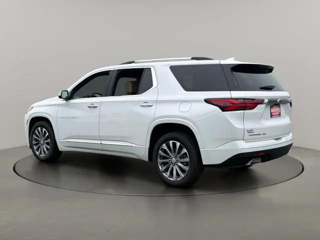 2023 Chevrolet Traverse AWD Premier