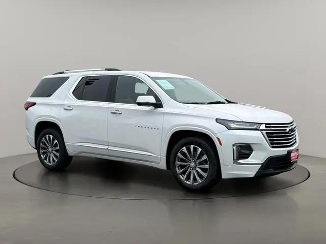 2023 Chevrolet Traverse AWD Premier