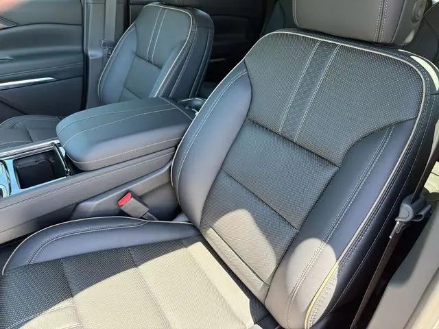 2026 Chevrolet Traverse FWD High Country