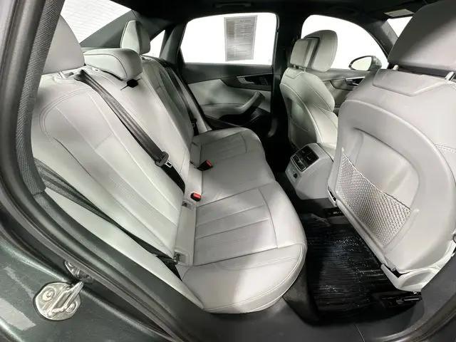 2024 Audi A4 Premium Plus 45 TFSI S line quattro S tronic