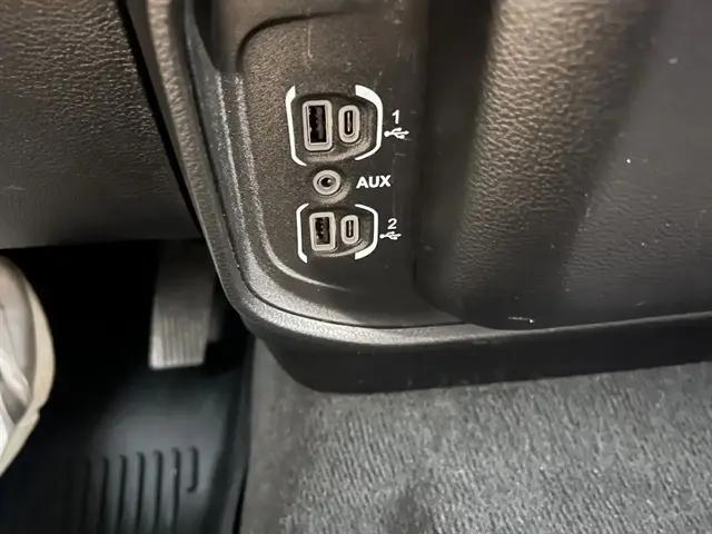 2020 Ram 1500 Big Horn Crew Cab 4x4 57 Box