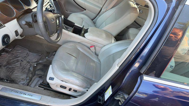 2011 Ford Taurus Limited