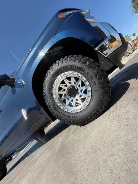 2021 Chevrolet Silverado 1500 4WD Crew Cab Short Bed LT with 2FL