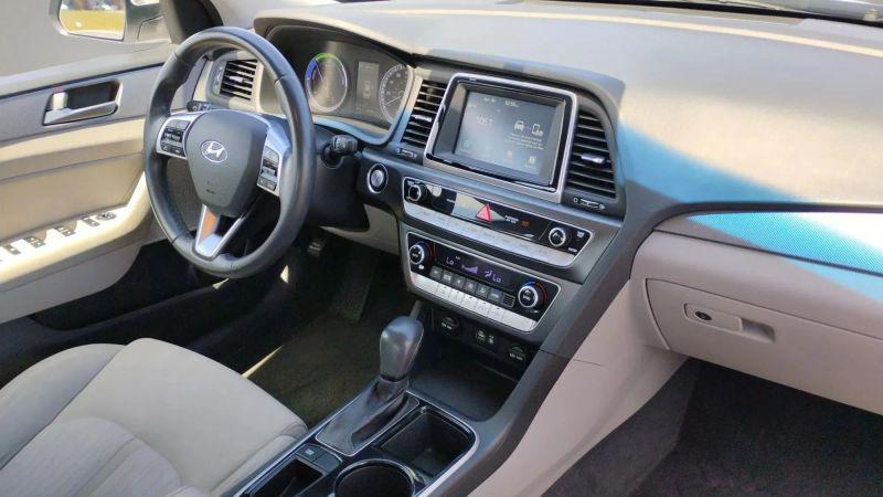 2019 Hyundai Sonata Hybrid SE