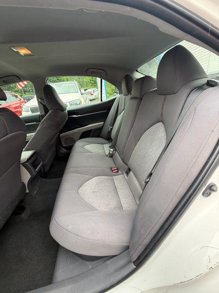 2020 Toyota Camry LE Hybrid