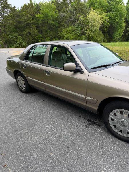 2005 Mercury Grand Marquis GS