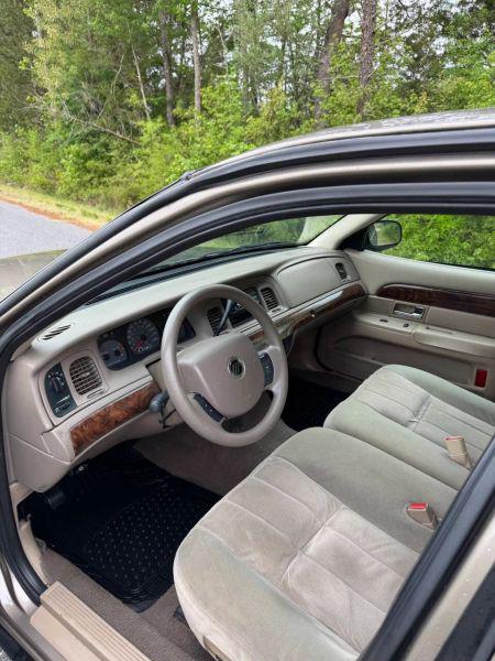 2005 Mercury Grand Marquis GS
