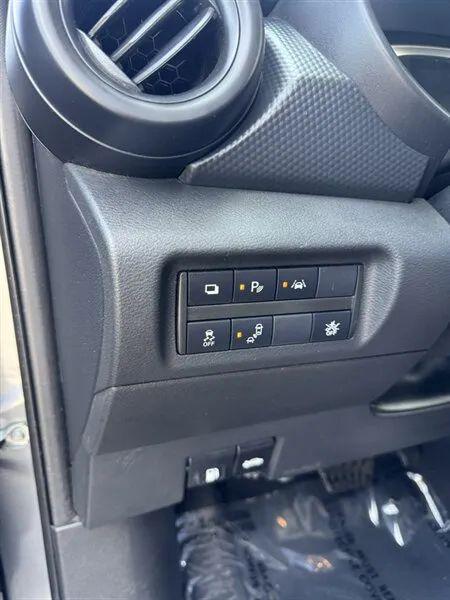2023 Nissan Kicks S Xtronic CVT