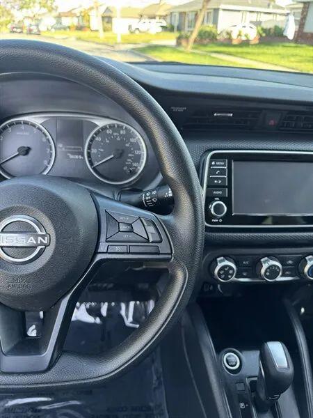 2023 Nissan Kicks S Xtronic CVT