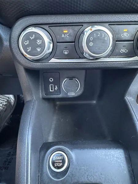 2023 Nissan Kicks S Xtronic CVT