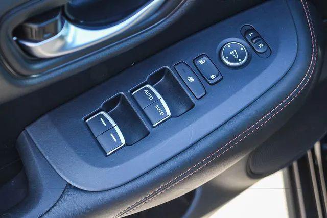 2025 Honda HR-V 2WD Sport