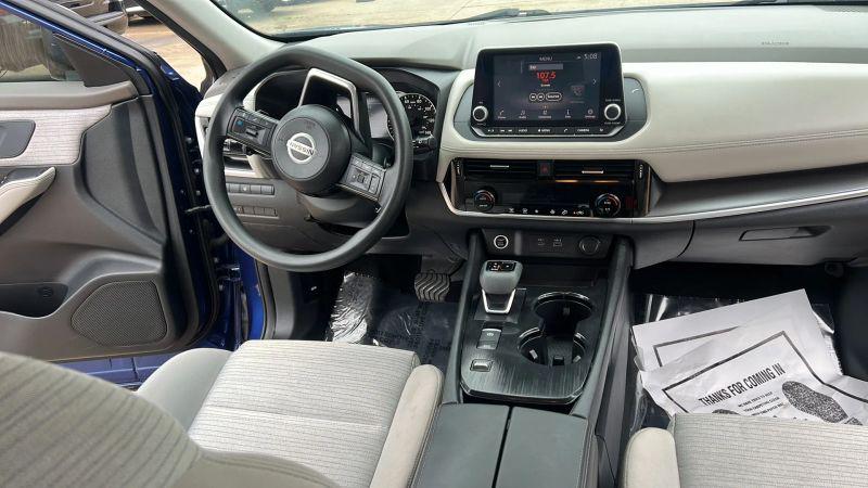 2021 Nissan Rogue SV FWD