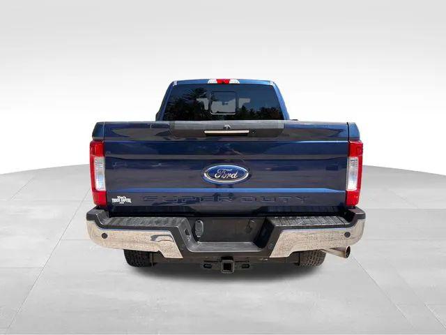 2017 Ford F-350 LARIAT