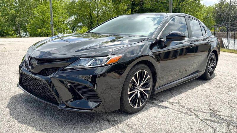 2019 Toyota Camry SE