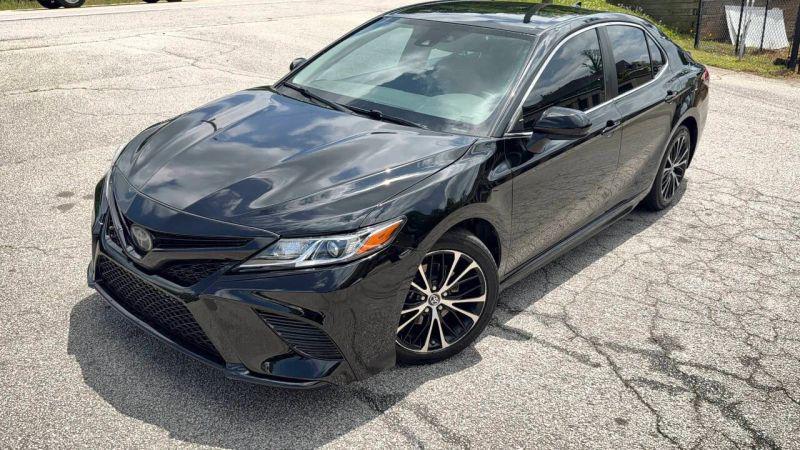 2019 Toyota Camry SE