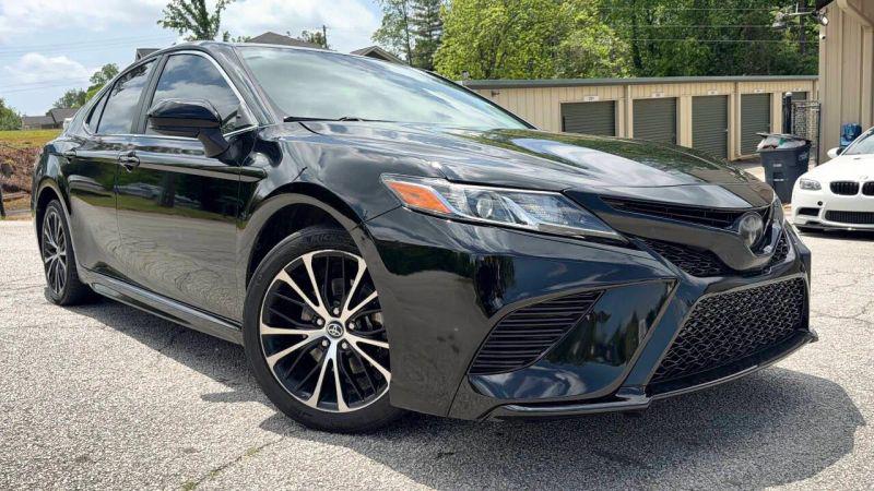 2019 Toyota Camry SE