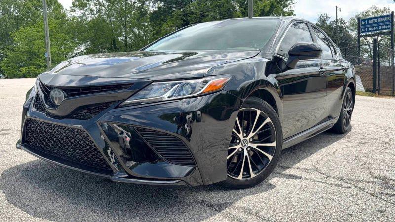 2019 Toyota Camry SE