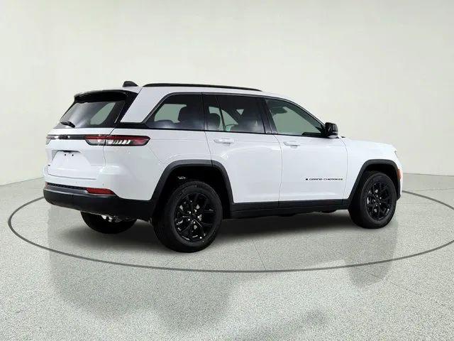 2026 Jeep Grand Cherokee Altitude 4x4