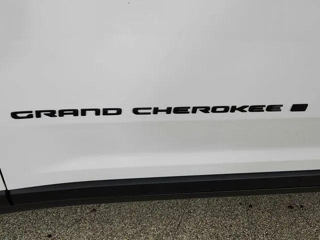 2026 Jeep Grand Cherokee Altitude 4x4