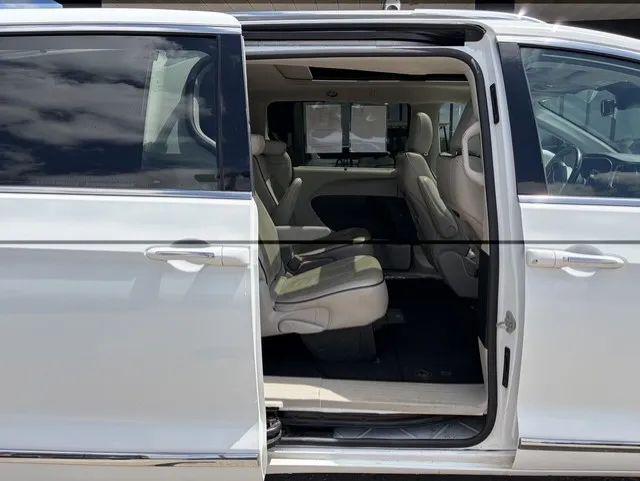 2021 Chrysler Pacifica Limited AWD