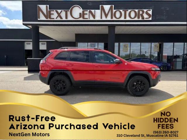 2019 Jeep Cherokee Trailhawk 4x4 for sale in Muscatine, IA