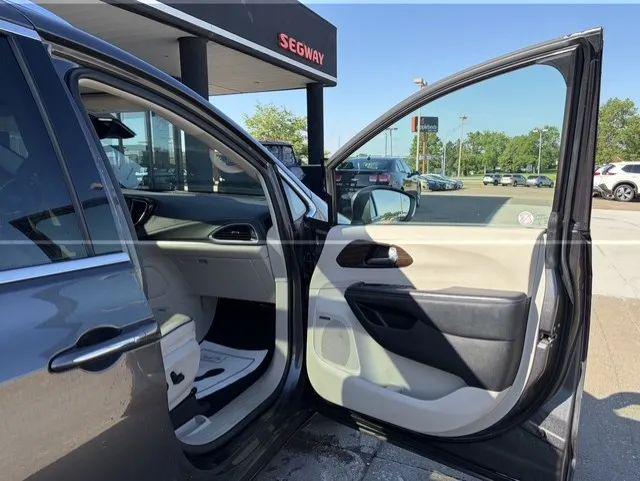 2021 Chrysler Pacifica Limited AWD