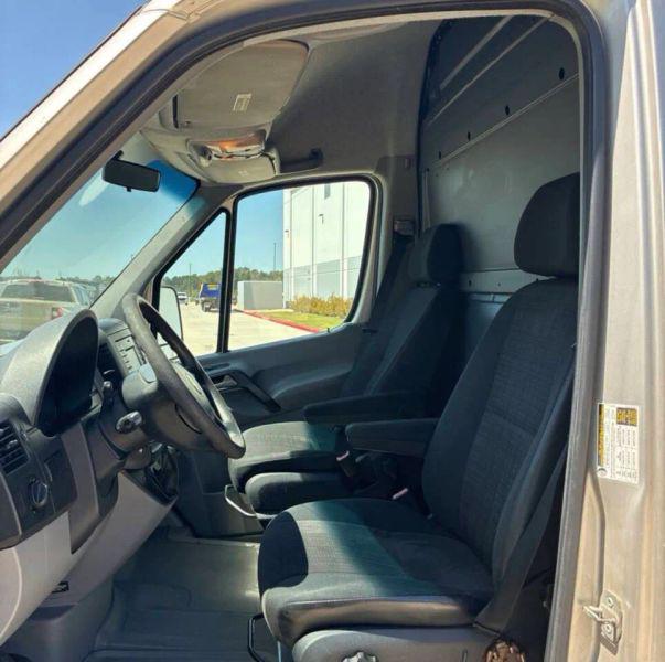 2014 Freightliner Sprinter Normal Roof