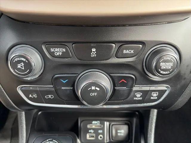 2016 Jeep Cherokee Latitude